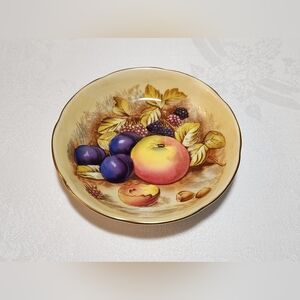 Aynsley Fine English Bone China Fruit Plate Gold Trim England #1325